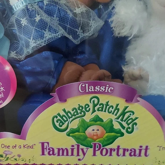 Cabbage Patch Kids Family Portrait Set - Picture 5 of 6